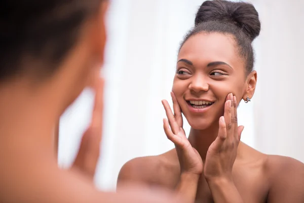 Os riscos da bichectomia